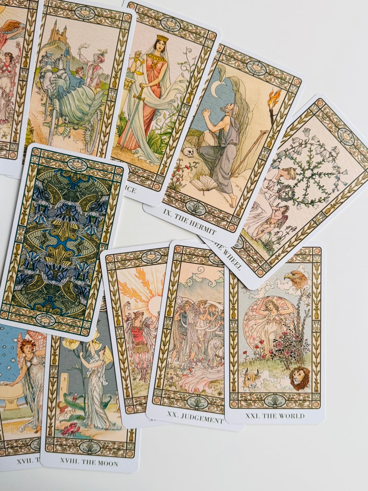 Harmonious Tarot Deck by Lo Scarabeo