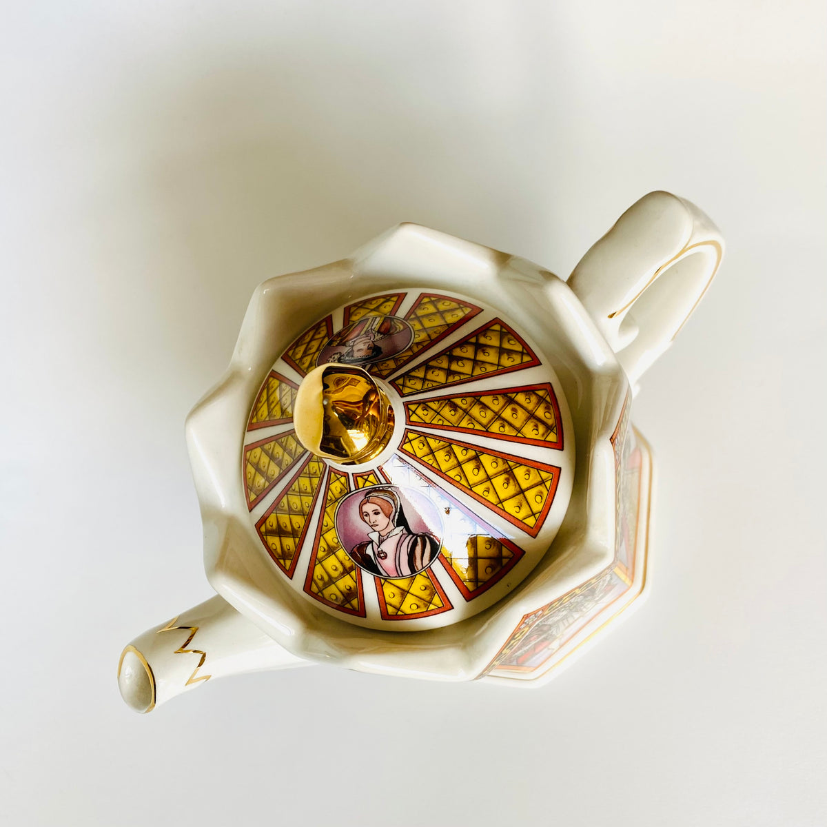 King Henry VIII and His Six Wives Sadler Teapot