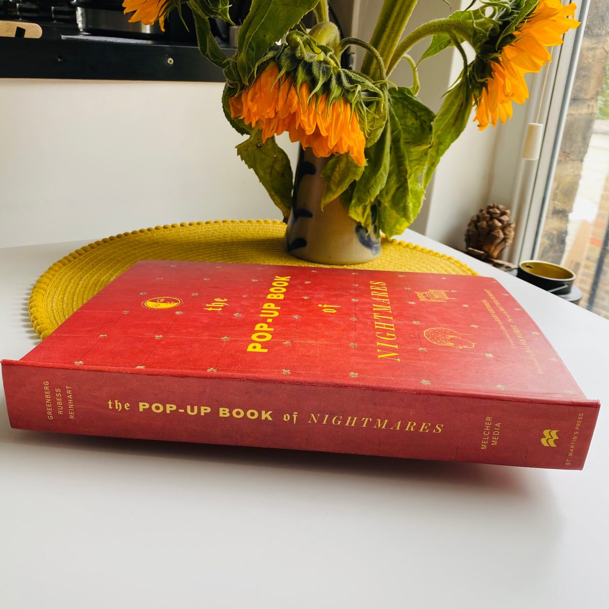 The Pop-Up Book of Nightmares by Gary Greenberg, Matthew Reinhart