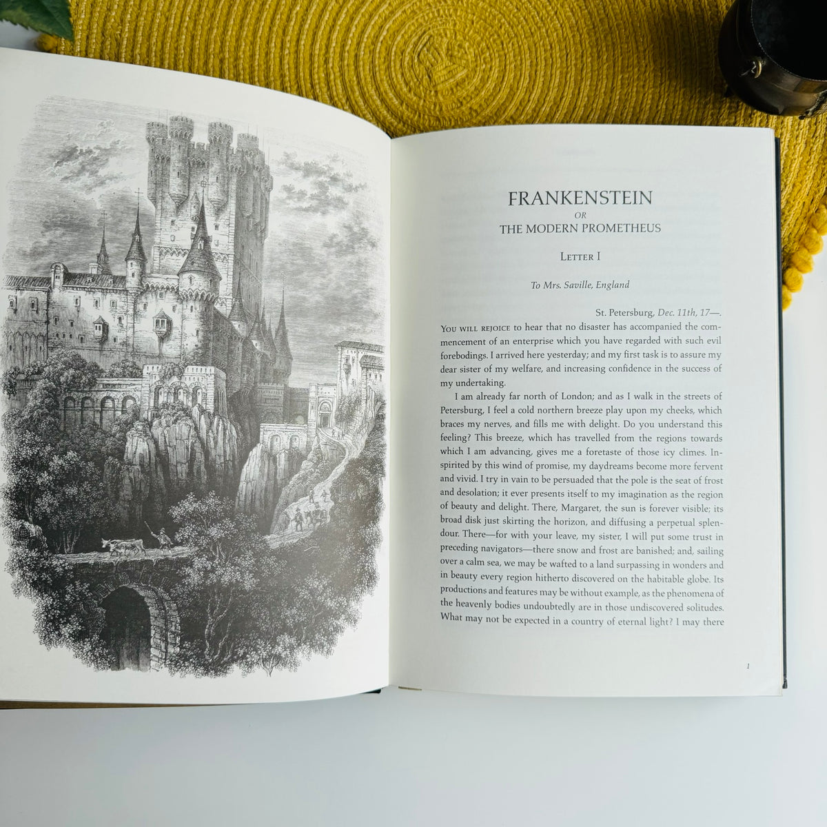 Frankenstein by Mary Shelley (Masterpiece Library Edition)