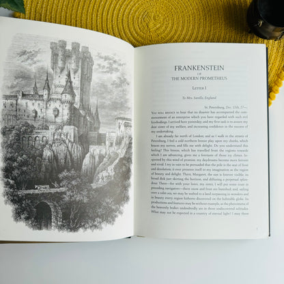 Frankenstein by Mary Shelley (Masterpiece Library Edition)