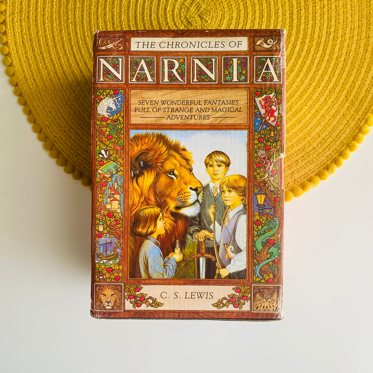 The Complete Box of Chronicles Of Narnia by C. S. Lewis, Narnia 7 Volumes, HarperCollins 2006