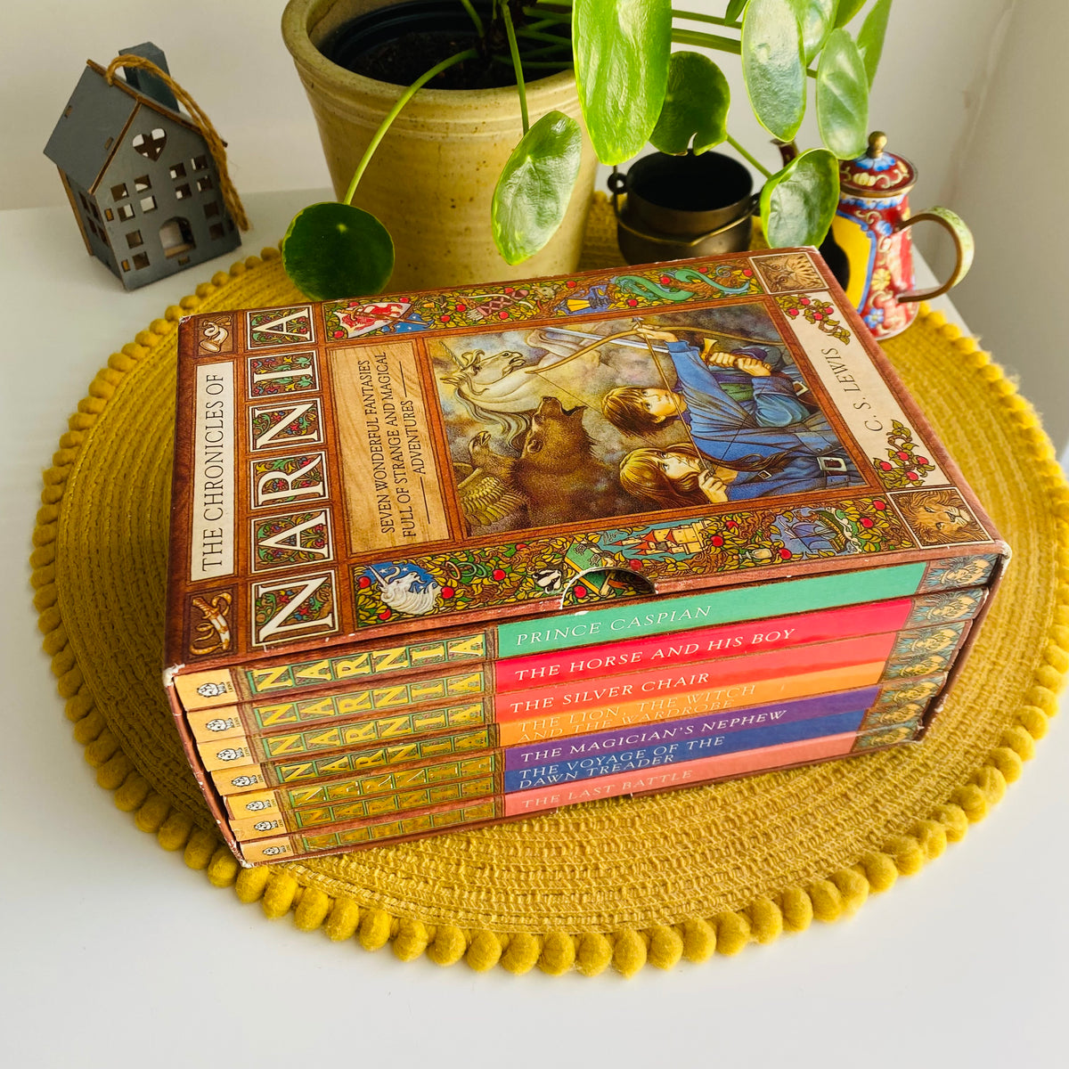 The Complete Box of Chronicles Of Narnia by C. S. Lewis, Narnia 7 Volumes, HarperCollins 2006
